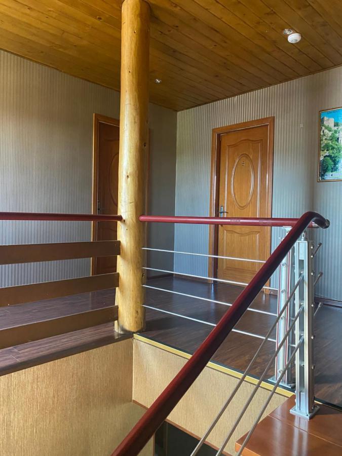 Amadeus Hotel Бакуриани Екстериор снимка