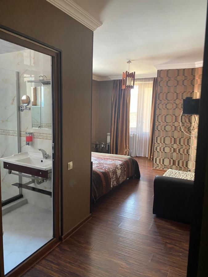 Amadeus Hotel Бакуриани Екстериор снимка