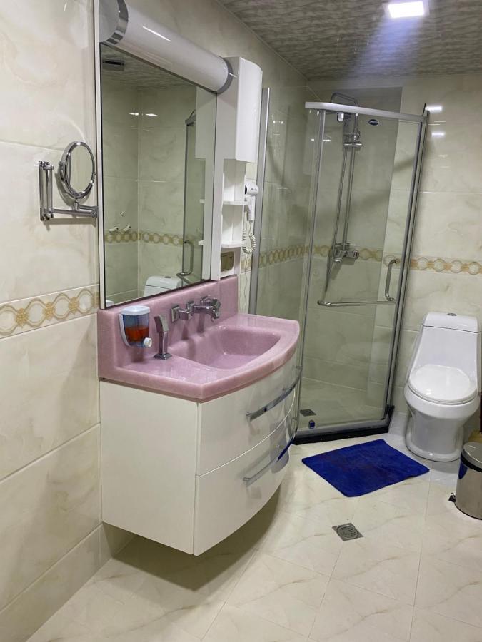 Amadeus Hotel Бакуриани Екстериор снимка